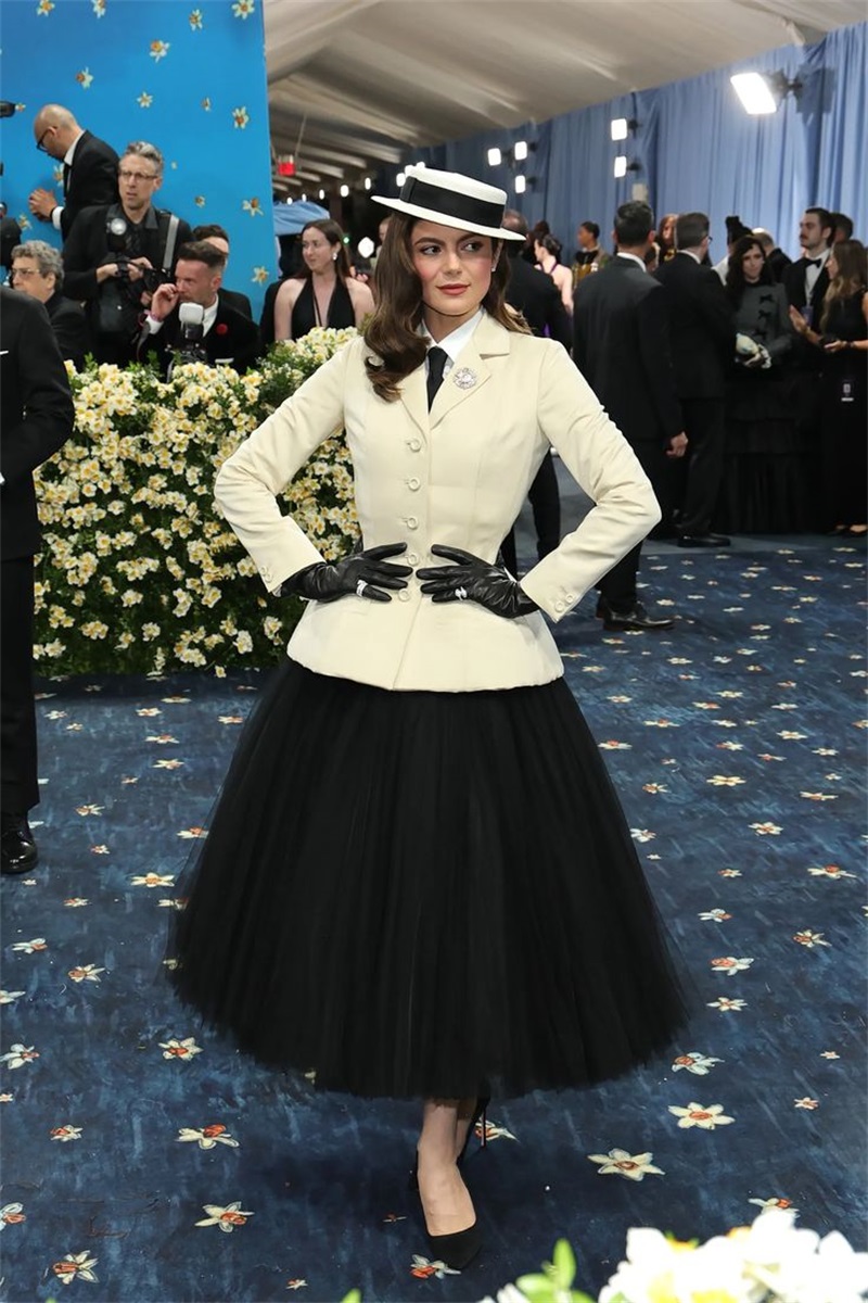Women Formal Wear Designers - Costumes de bureau blancs pour femmes,