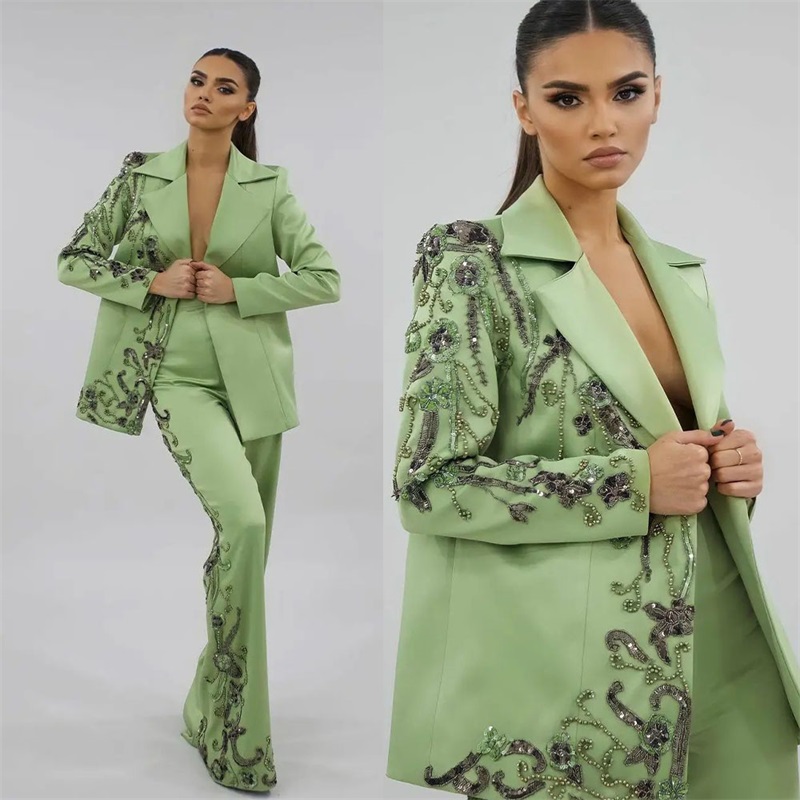 Women Formal Wear Designers - Ensemble de olympiques en satin vert