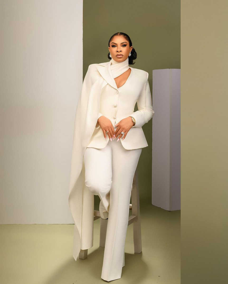Costumes pantalons personnalis - Women Formal Wear Designers avis et prix